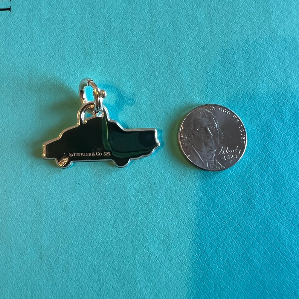 🌸🌸 Authentic Tiffany & Co. Taxi Charm - Picture 5 of 6